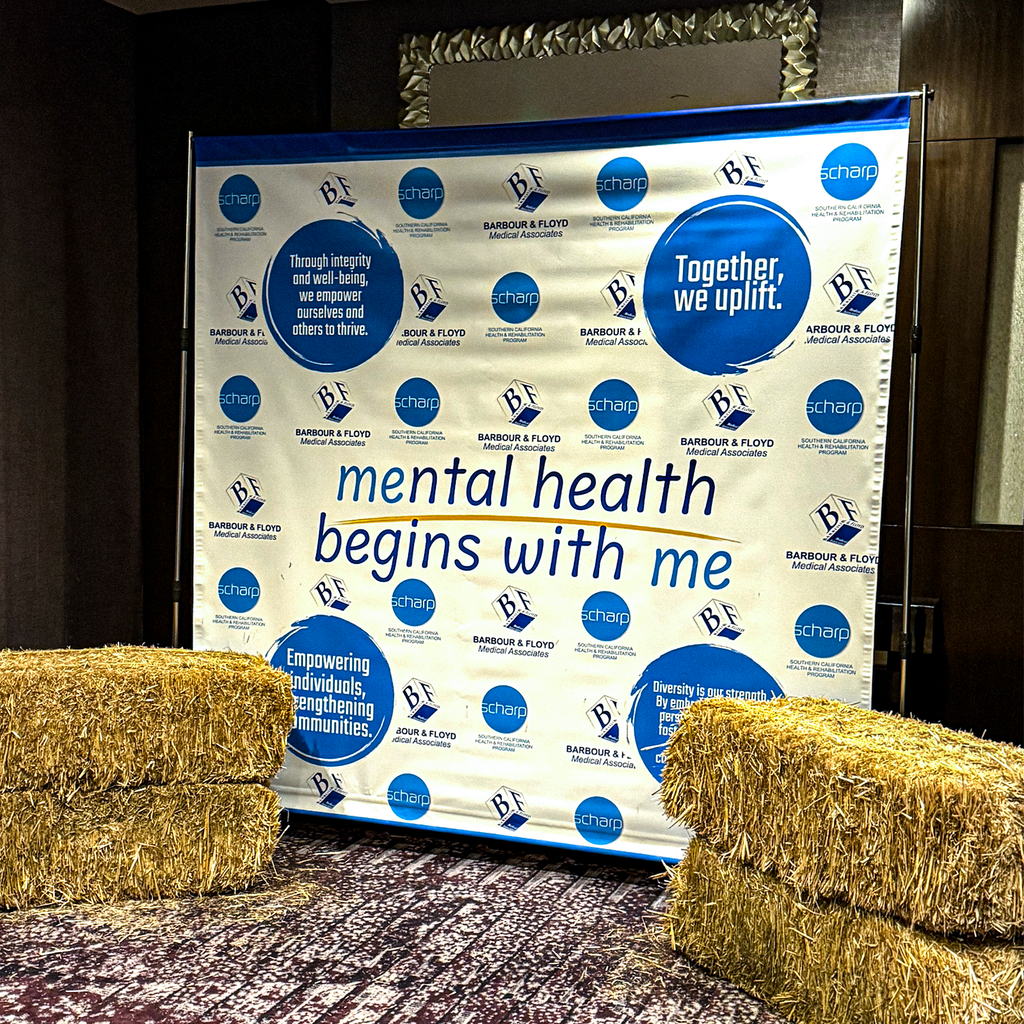Step and Repeat | with Stand